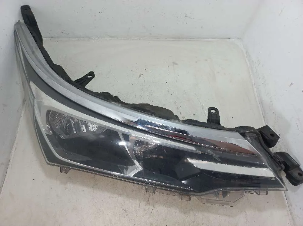 Faróis automotivos